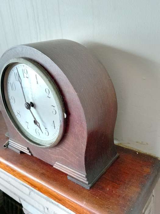 ANTIQUE PERIVALE WIND UP MANTEL PIECE CLOCK
