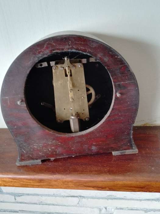 ANTIQUE PERIVALE WIND UP MANTEL PIECE CLOCK