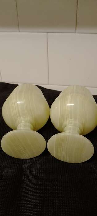 *#A PAIR OF VINTAGE ALABASTER GOBLETS