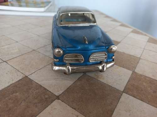 Tinplate Volvo 122