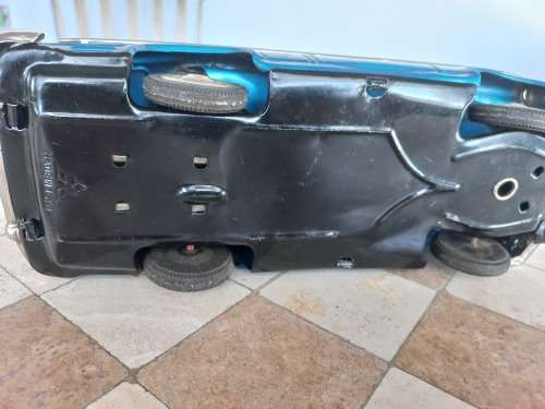 Tinplate Volvo 122