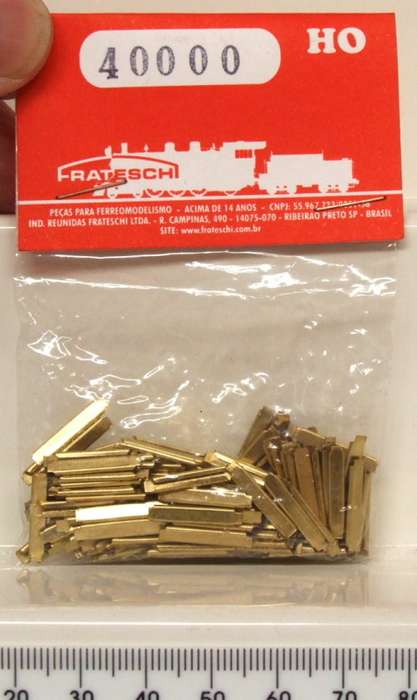 FRATESCHI ACC HO: 50 per pack Rail Joiners(Fishplates) in new Carded condition.(Brazil)
