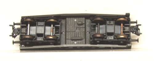 ROCO HO: Detailed German WWII Flatbed Car for Battle Tanks in Good un-boxed condition (Austria)