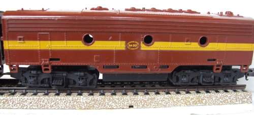 LIFE LIKE HO: SAR 34-207 Diesel Loco Set in Fair un-boxed condition (HKong)