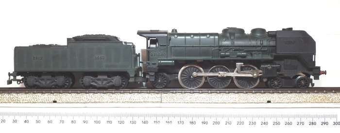 JOUEF HO: Vintage SNCF Passenger Steam Train Set in Good, Used and Un-boxed condition(France)