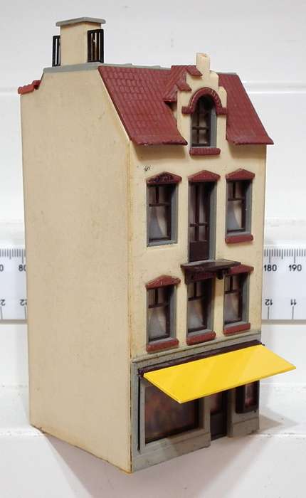 SCENERY HO: Vintage European Multi Story Apartment Building with Shop in Fair Used Condition.