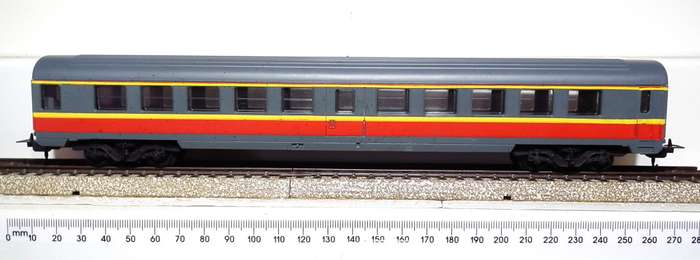 LIMA HO: RARE SAR Metro Blitz Passenger Coach in Fair Unboxed Used Condition (Italy)