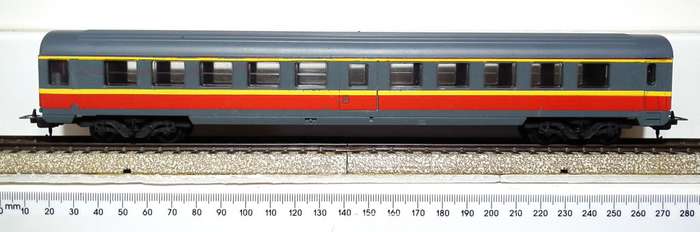 LIMA HO: RARE SAR Metro Blitz Passenger Coach in Fair Unboxed Used Condition (Italy)