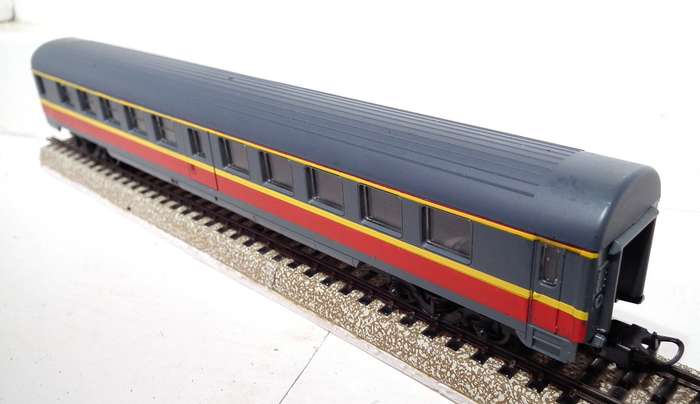 LIMA HO: RARE SAR Metro Blitz Passenger Coach in Fair Unboxed Used Condition (Italy)