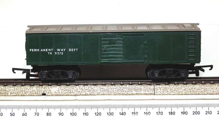 TRI-ANG OO:  Vintage English Closed Wagon in Fair Un-boxed condition(England)
