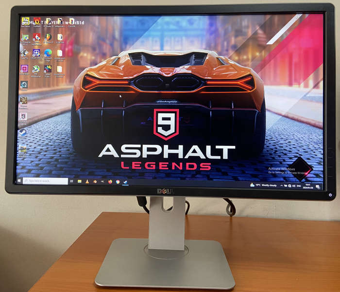 DELL 23 inch Monitor (Resolution: 1920 x 1080)