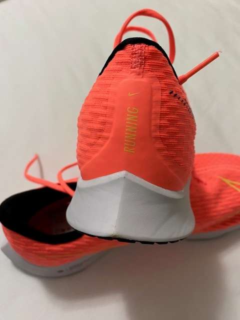 NIKE RIVAL FLY 2