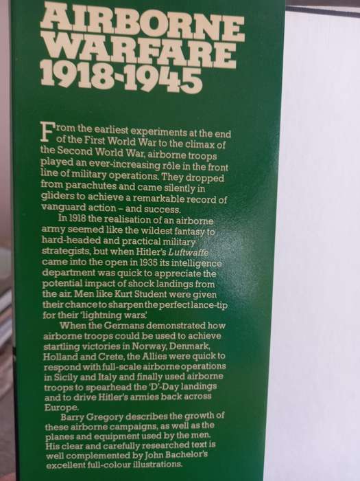 Airborne Warfare, 1918-1945 Book by Barry Gregory and John Batchelor