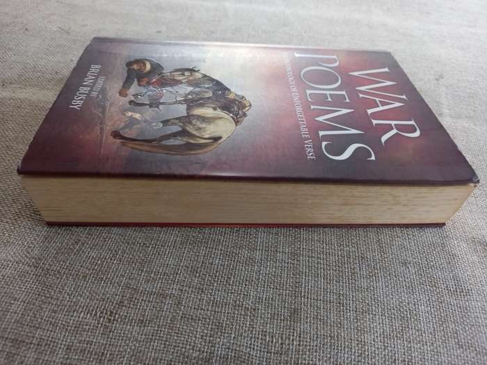 War Poems: An Anthology of Unforgettable Verse