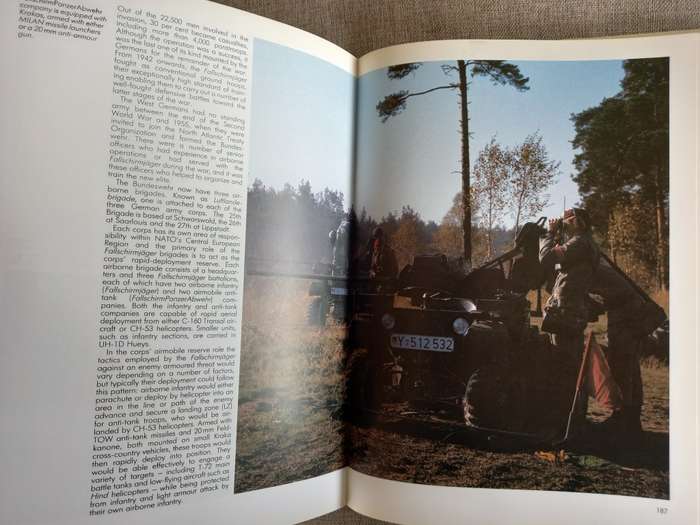 Special Forces: A History of the World`s Elite Fighting Units - Peter Macdonald