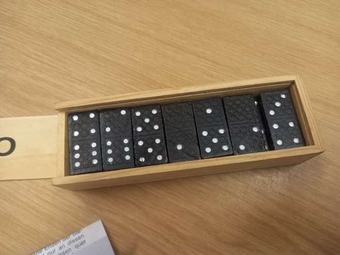 Dominoes - Domino - game set