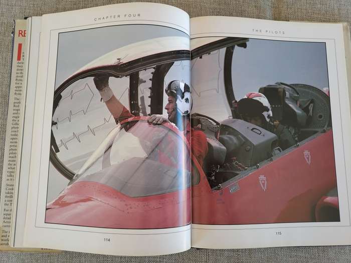 The Red Arrows - Reds, Rolling, Now! - Richard & Gillian Cooke