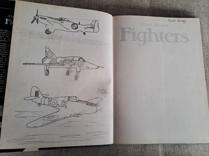 Classic Aircraft Fighters - Bill Gunston