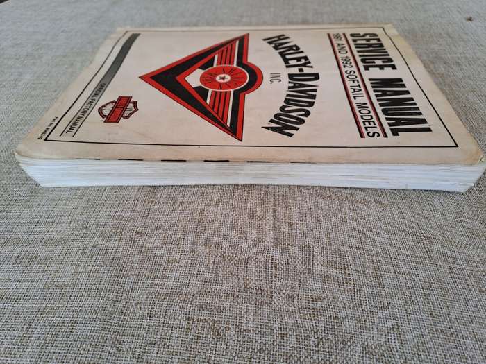 Harley-Davidson Service Manual 1991 and 1992 Softail Models