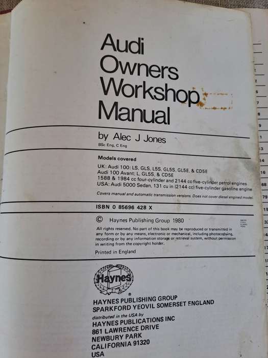Audi 100 4- & 5-cyl October 1976 to 1979 Owners Workshop Manual