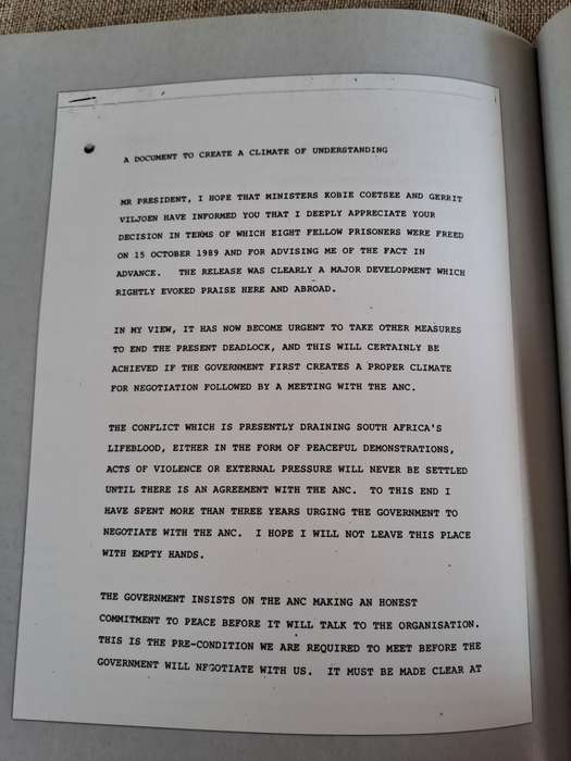 A Prisoner in The Garden: Opening Nelson Mandela`s Prison Archive