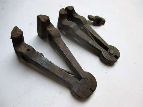 VINTAGE HAND VICE FOR RESTORATION