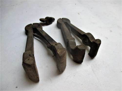 VINTAGE HAND VICE FOR RESTORATION