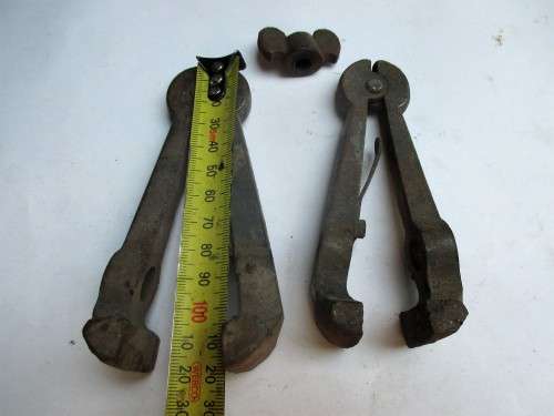 VINTAGE HAND VICE FOR RESTORATION