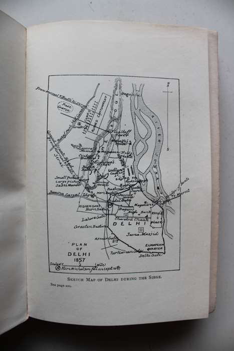A winter in India, impressions of its cities, peoples and customs - Archibald Spens