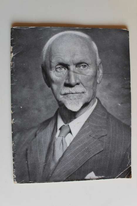 JAN CHRISTIAAN SMUTS SALUTE TO A GREAT SOUTH AFRICAN May 24 1870-September 11 1950