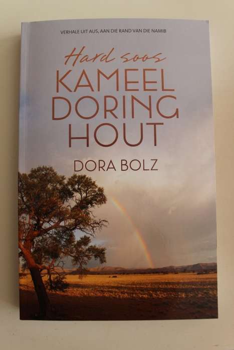 Hard soos Kameeldoringhout - Dora Bolz