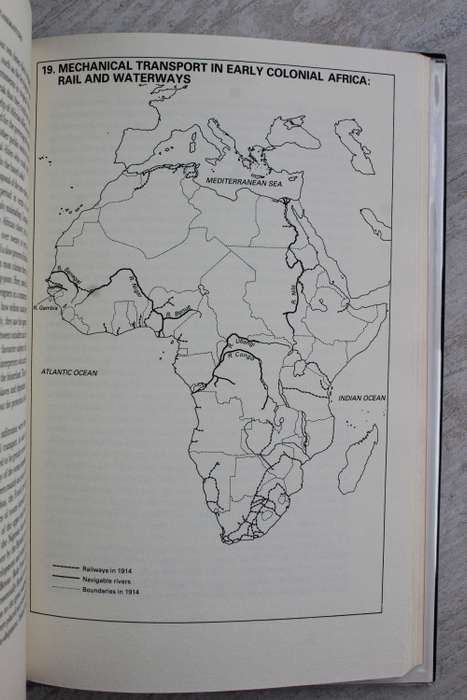The African Experience - Roland Oliver