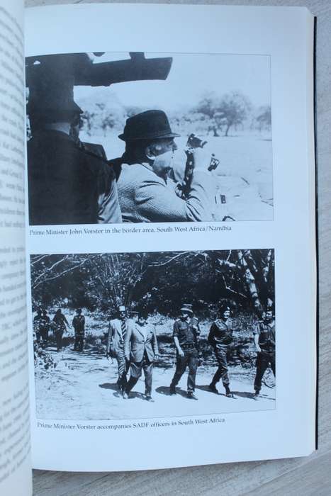 Days Of The Generals: The Untold Story of South Africas Apartheid-era Military Generals