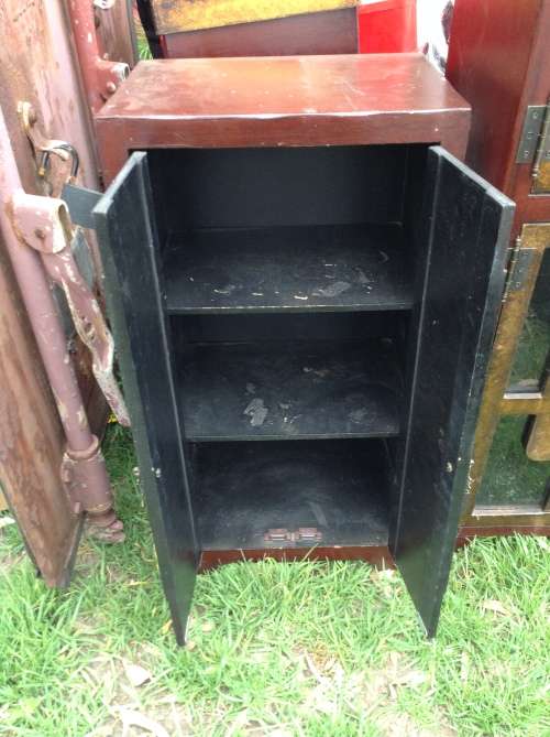 Stunning red and gold small cabinet