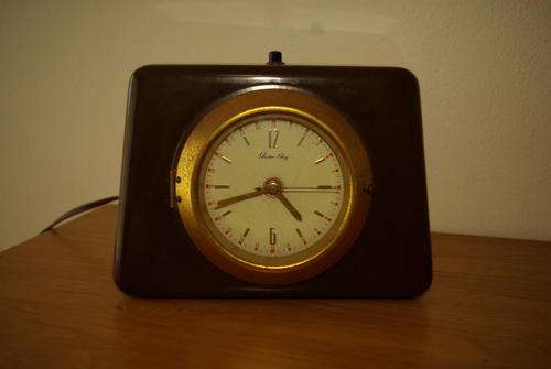 Electro boy, electric clock