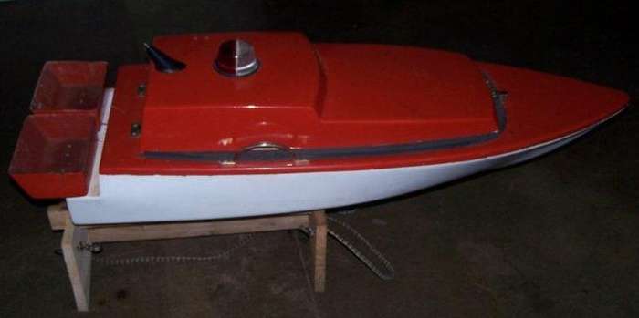 Carp King Bait boat (with reverse)