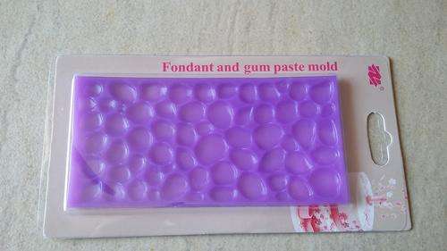 Fondant gobble stone embosser