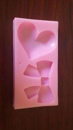 Heart and bow Silicone fondant / sugarpaste mould, size of mould 11x6cm