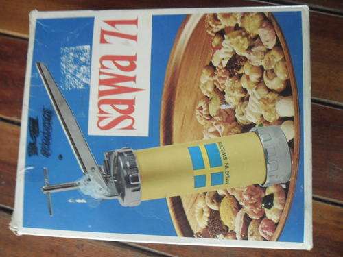 SAWA71 COOKI  PRESS -  SWEDEN  VINTAGE  BISUITMAKER  WITH RING PLATES