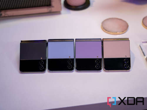 256GB Samsung Galaxy Z-Flip 4 5G 3 Week Old