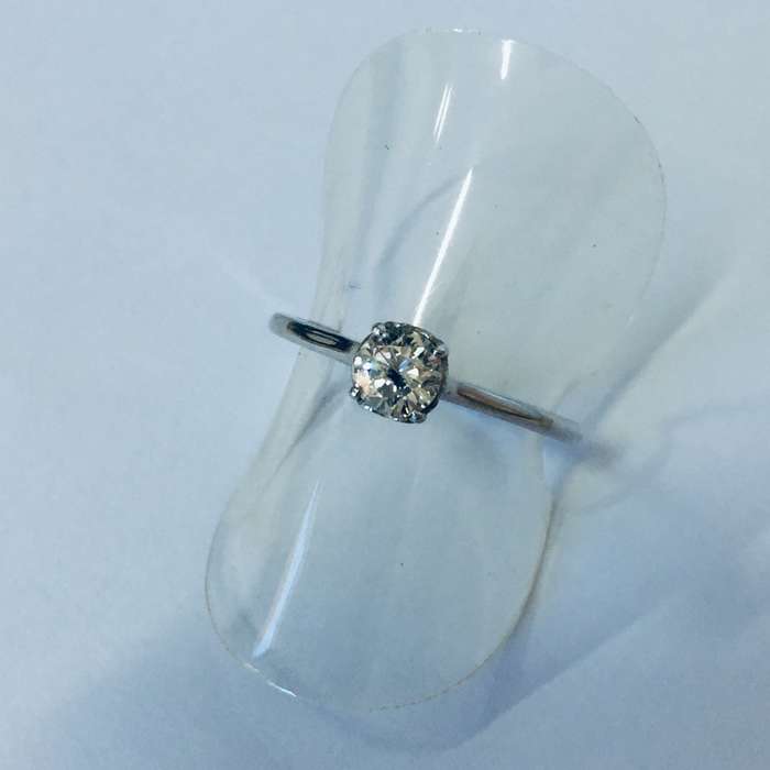 GENUINE DIAMOND SOLITAIRE GOLD RING - 0.30CT - CLASSIC & ELEGANT