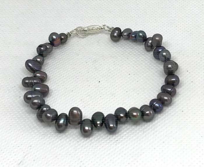 Genuine Pearl Bracelet - Peacock Pearls - Beautiful and Unique