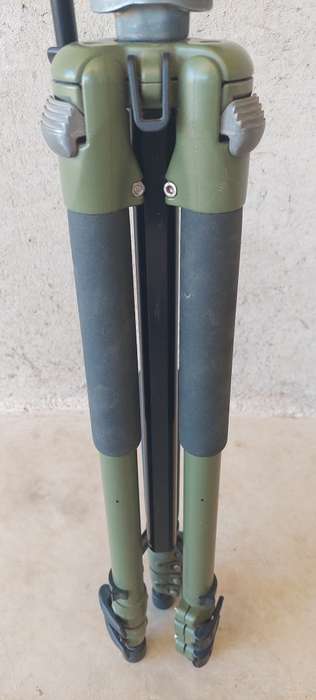 Manfrotto Tripod