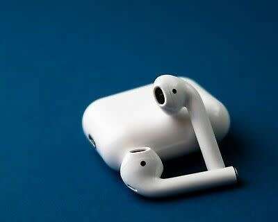 i18 TWS Bluetooth 5.0 - In-Ear Headphones