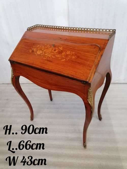 Beautiful French inlay Bureau de dame