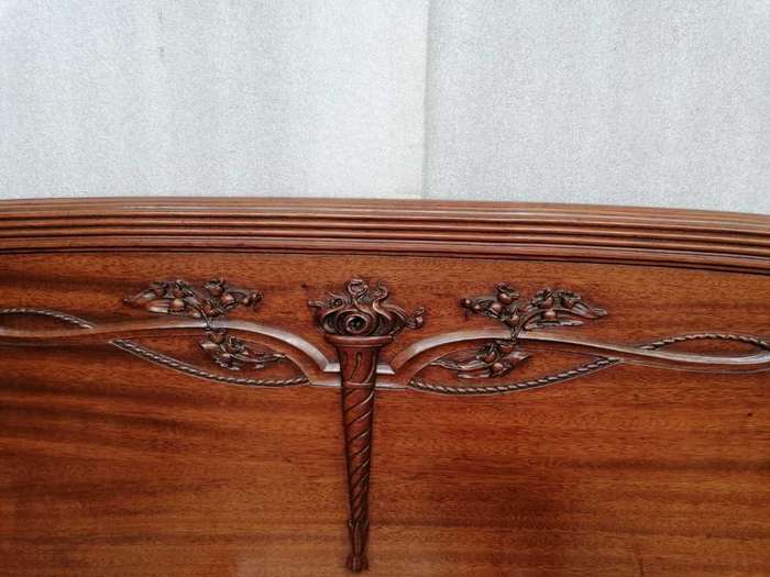 Exceptional French Art deco Walnut Queen size bed and nightstand