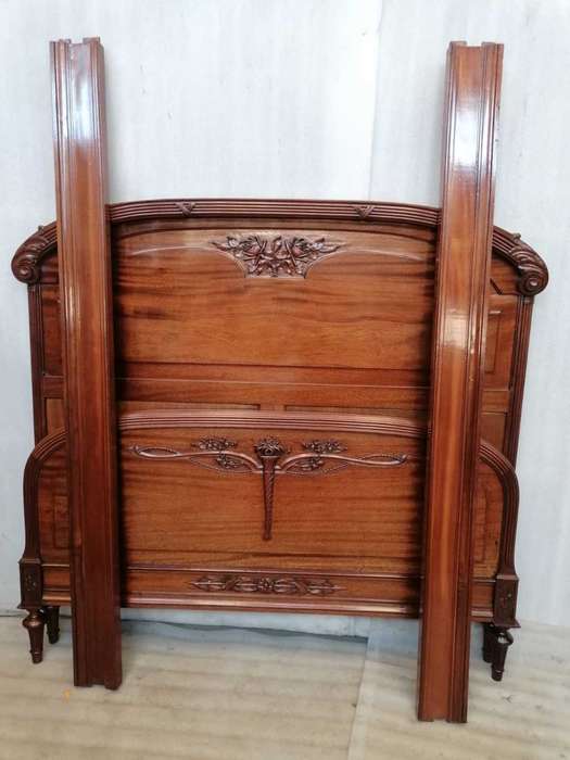 Exceptional French Art deco Walnut Queen size bed and nightstand