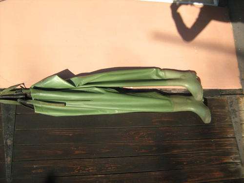 WADER  SIZE 10   KEEP YOUR LEGS DRY