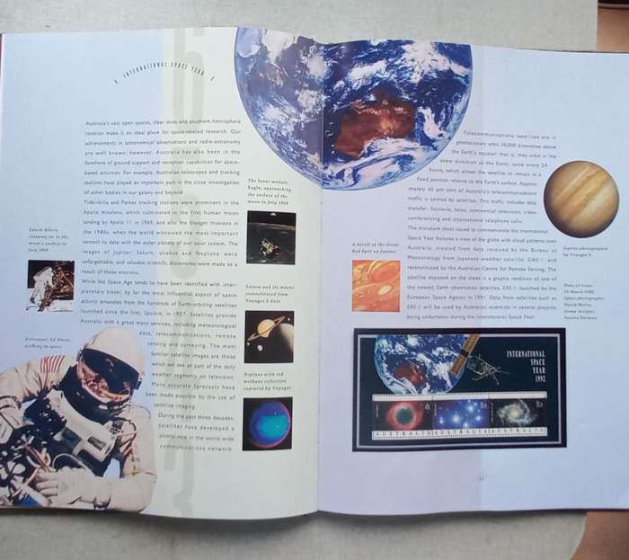 Australia - Collection of 1992 Australian Stamps - Book with Slipcase