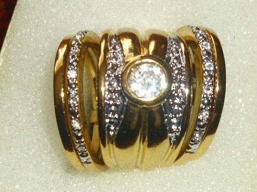 UPPERCLASS 5 PIECE DESIGNER GOLD FUSION IMPORTED RING SIZE 9